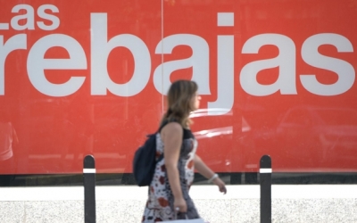 Dilluns comencen les rebaixes als petits comerços de la ciutat | Roger Benet